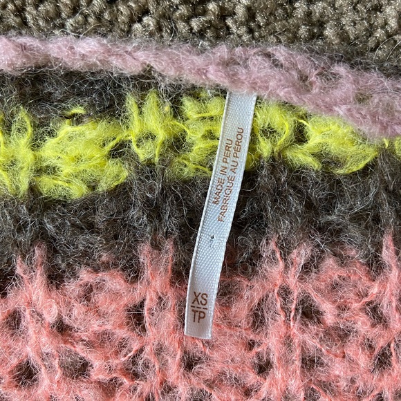 FREE PEOPLE Women’s Grey, Pink & Yellow Striped Loose Knit Weave Sweater Top XS - Picture 7 of 7